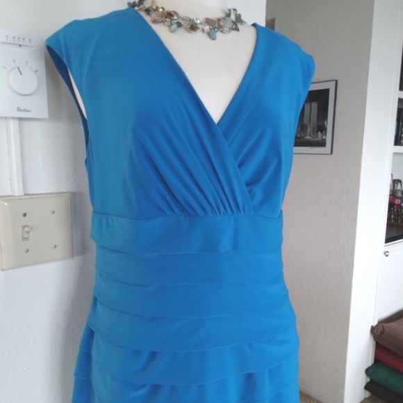 Blue Ruched  Pleated Sleeveless Dress - Picture 7 of 16